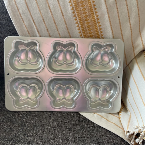 Vintage Wilton Cake Pan Mini Garfield 6 Cake Pan Mold